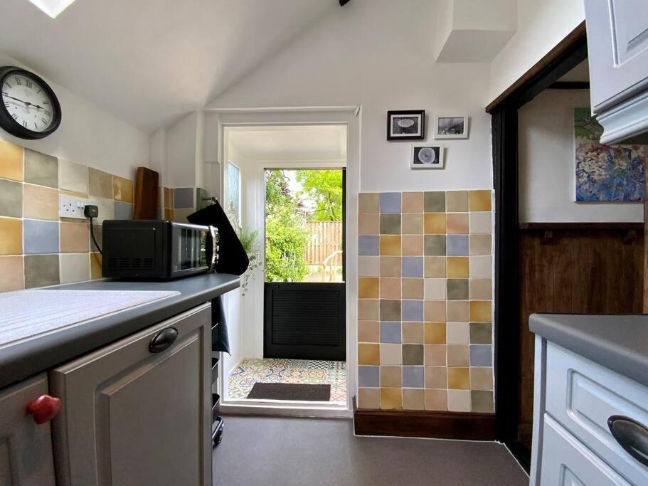 Beautiful 500 Year Old Listed Kentish Cottage Wingham Esterno foto